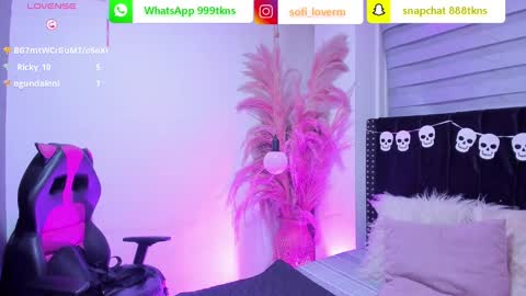 Snapshot of sofiia_rubb chatting on October 14, 6:27 am Sofia online show from October 14, 6:27 am