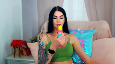 sofiiadream online show from September 25, 9:33 pm