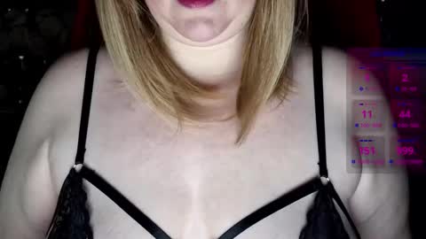 Hi Im Sofia             online show from January 14, 1:19 pm