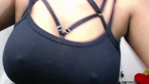 Camila M online show from December 30, 6:05 pm