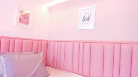 Rose  online show from January 7, 12:43 pm