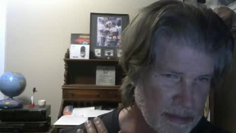 Brett online show from April 15, 4:38 am