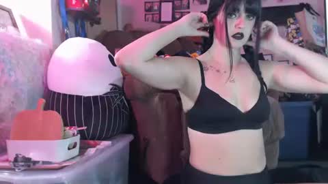 Snapshot of softgothprincess chatting on October 14, 4:37 am softgothprincess online show from October 14, 4:37 am