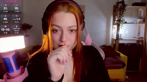 Snapshot of sofy_benson chatting on September 27, 2:26 pm Sofy online show from September 27, 2:26 pm