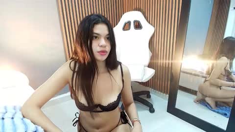 Snapshot of sofy_west chatting on September 28, 12:41 am sofy west online show from September 28, 12:41 am