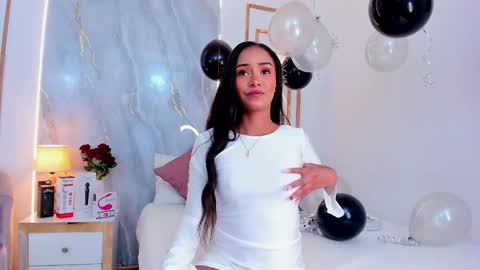 Snapshot of sofynovoa chatting on September 24, 5:47 am online show from September 24, 5:47 am
