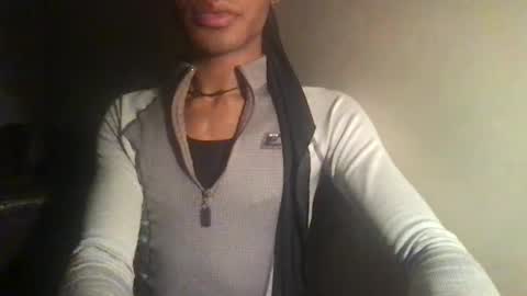 Snapshot of solaceeve chatting on October 8, 3:34 am SolaceEve online show from October 8, 3:34 am