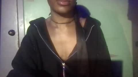 Snapshot of solaceeve chatting on February 16, 1:03 am SolaceEve online show from February 16, 1:03 am