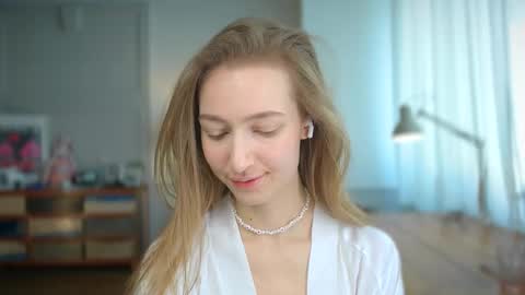 Bella online show from February 27, 10:33 am