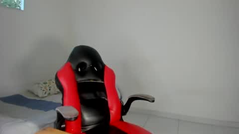 Moonie  online show from September 10, 10:44 pm