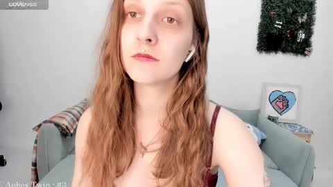 SolarAlice online show from February 9, 8:24 pm