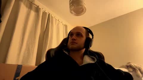 solarprowl99 online show from December 22, 2:07 am