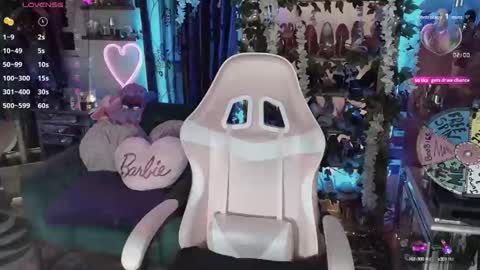 solesticia online show from October 16, 1:38 am