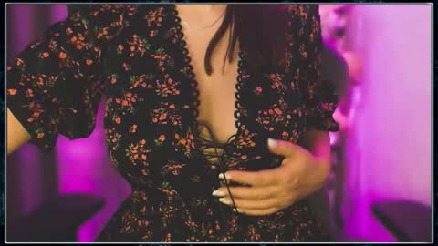 Snapshot of solisgaby chatting on October 19, 1:49 pm Gaby Solis online show from October 19, 1:49 pm