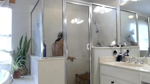 someonesprobl3m online show from October 29, 2:52 pm