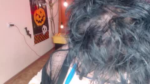 sondrariddle online show from October 23, 12:01 am