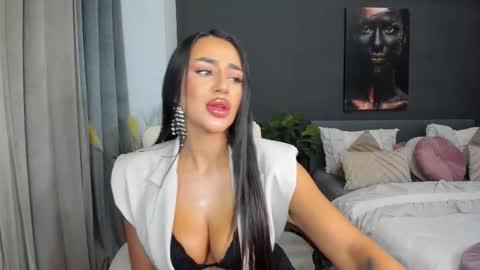 Sonia  Rey online show from October 12, 12:14 am