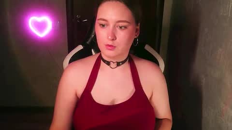 Snapshot of sonibear chatting on September 12, 11:40 pm OksiFels online show from September 12, 11:40 pm
