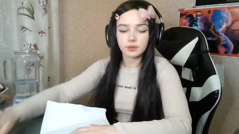 Mila online show from April 5, 5:21 pm