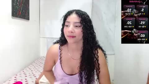 Snapshot of sophi_baby chatting on March 9, 2:29 am Sophi baby online show from March 9, 2:29 am