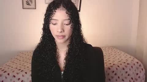 Snapshot of sophi_baby chatting on October 10, 2:39 am Sophi baby online show from October 10, 2:39 am