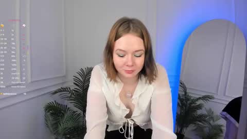 Snapshot of sophi_x chatting on October 2, 2:16 pm Sophie online show from October 2, 2:16 pm