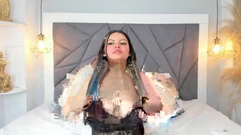 Sophia online show from May 5, 10:37 pm