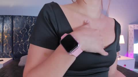 Snapshot of sophia_lemos chatting on September 22, 1:26 pm Sofia online show from September 22, 1:26 pm