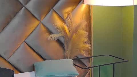 Snapshot of sophia_loreenn chatting on September 15, 3:35 pm Sofia online show from September 15, 3:35 pm