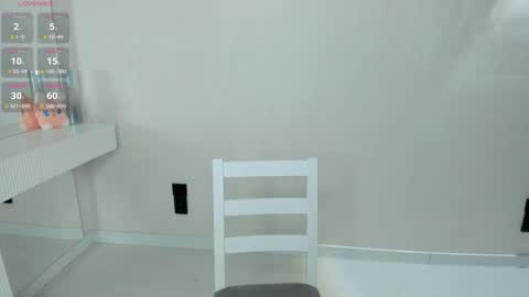 QUEEN OF SQUIRT online show from November 11, 11:45 am