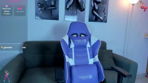 Snapshot of sophia_willians chatting on September 29, 6:29 pm Sophia Wilians online show from September 29, 6:29 pm