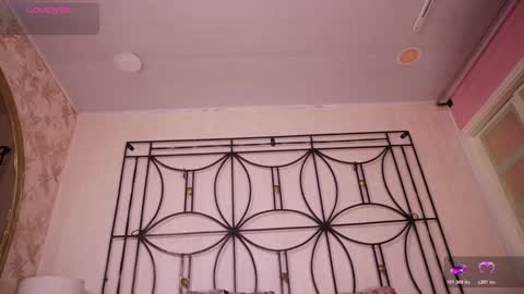 Sofi online show from December 3, 11:22 am