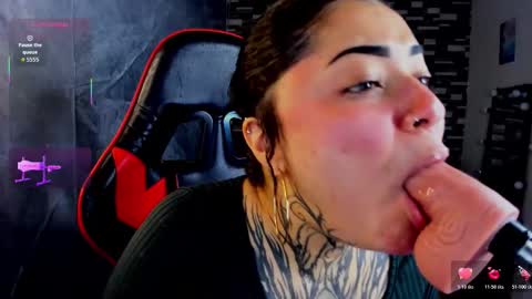 Sophia online show from March 2, 7:53 pm