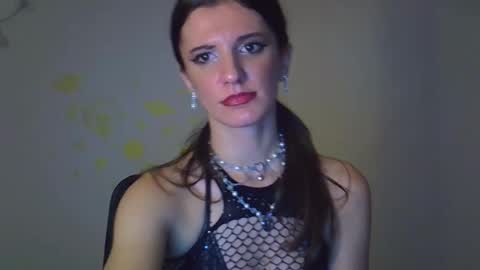 Sophia online show from November 1, 8:30 pm