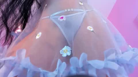 Snapshot of sophiatrista chatting on October 16, 1:22 pm S O P H I A online show from October 16, 1:22 pm
