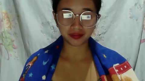 sophie_193 online show from May 7, 5:52 pm