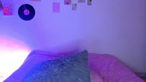 Sophie online show from April 13, 5:44 am