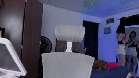 sophie doll online show from March 7, 5:29 am