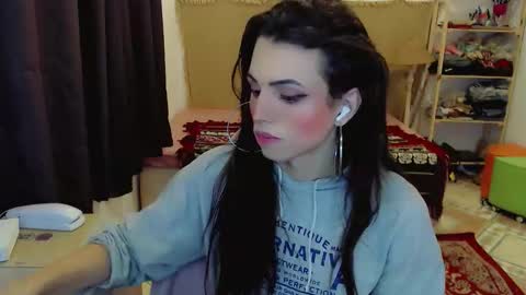 Sophie Fantasys online show from February 24, 4:26 am