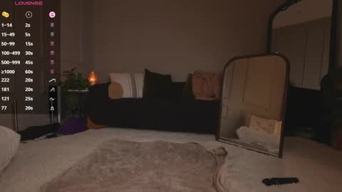 sophie_fennec online show from April 24, 12:01 am