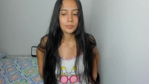 Snapshot of sophie_foxxx chatting on February 20, 5:41 pm Sophie online show from February 20, 5:41 pm