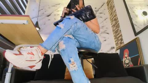 Sophie online show from March 3, 1:29 pm