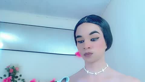 Snapshot of sophie_miaa chatting on March 1, 3:43 am sophie_miaa online show from March 1, 3:43 am
