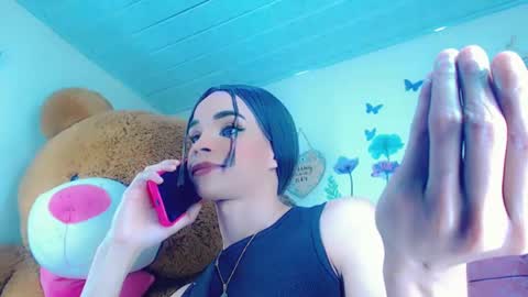 Snapshot of sophie_miaa chatting on February 12, 7:56 pm sophie_miaa online show from February 12, 7:56 pm