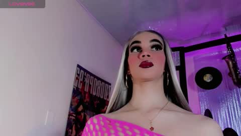 Snapshot of sophie_miaa chatting on October 7, 11:39 am sophie_miaa online show from October 7, 11:39 am