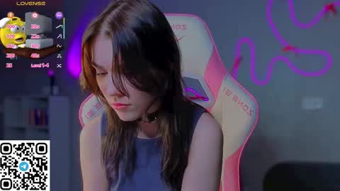 sophie_nomenal_ online show from February 26, 7:50 pm