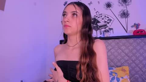 Sophie online show from April 11, 10:58 pm