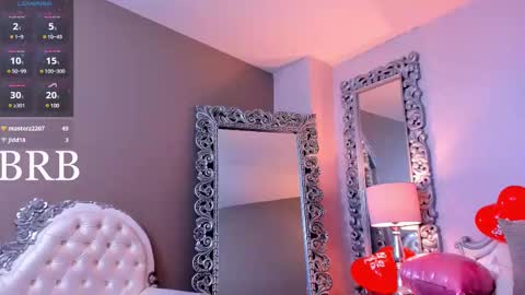 sophiebellucci online show from February 15, 7:16 am