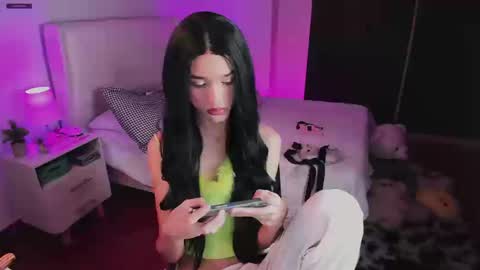    online show from September 11, 2:13 am