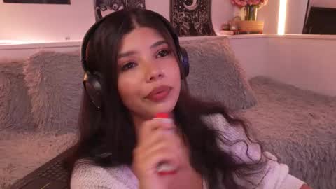 Sophiee  online show from February 8, 5:49 pm